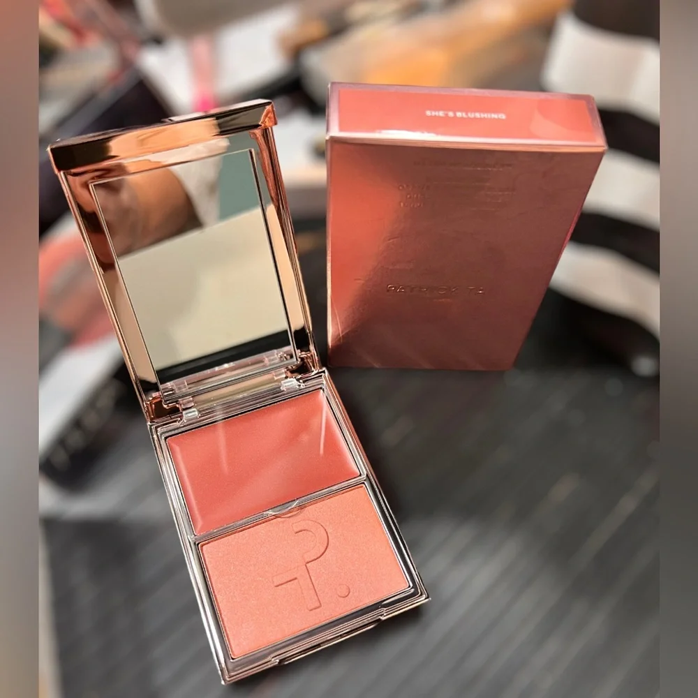 🥀🖤 PATRICK TA
Major Headlines Double-Take Crème & Powder Blush Duo🥀🖤 - Picture 1 of 2